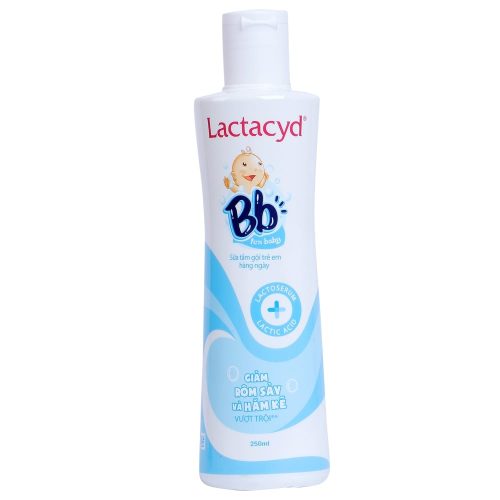 sữa tắm gội hằng ngày giảm rôm xảy cho trẻ em lactacyd